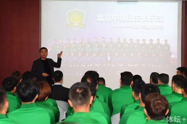 据媒体统计，奥纳纳和皮克福德在本赛季的联赛中完成6场零封，并列英超最多。
